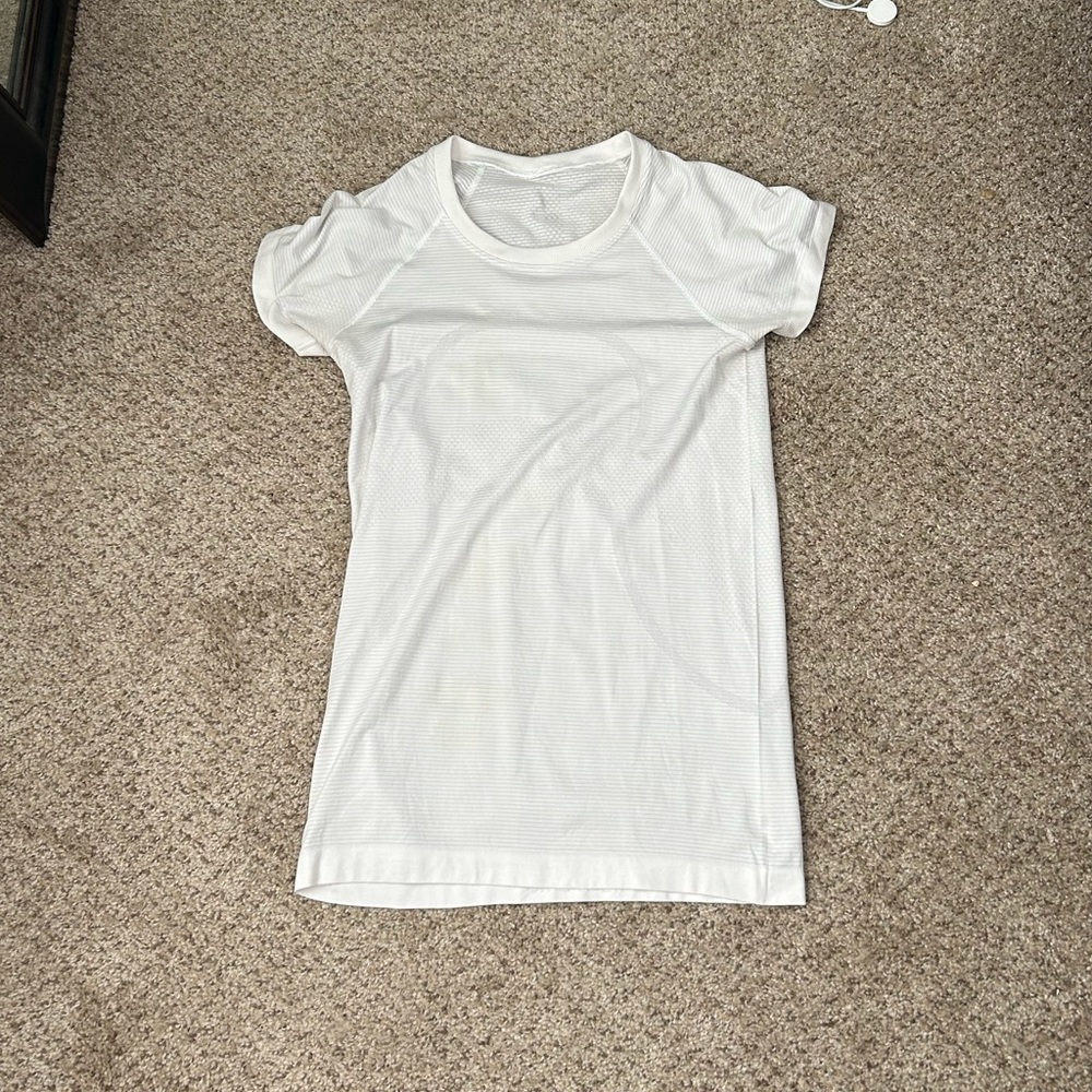 Lulu Lemon Swiftly Tech Short Sleeve